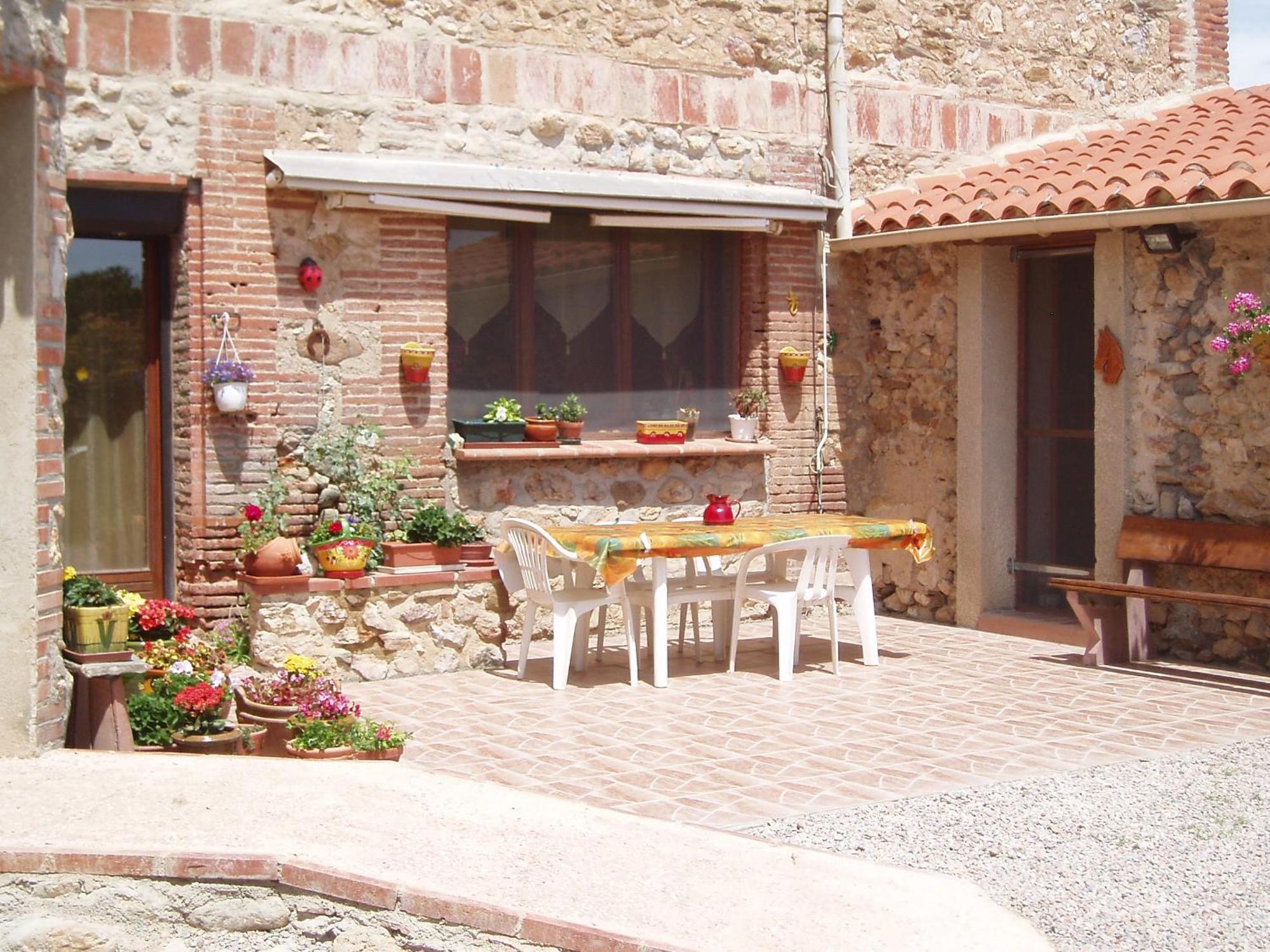 Bed and Breakfast Mas D'En Roca Fourques  Экстерьер фото