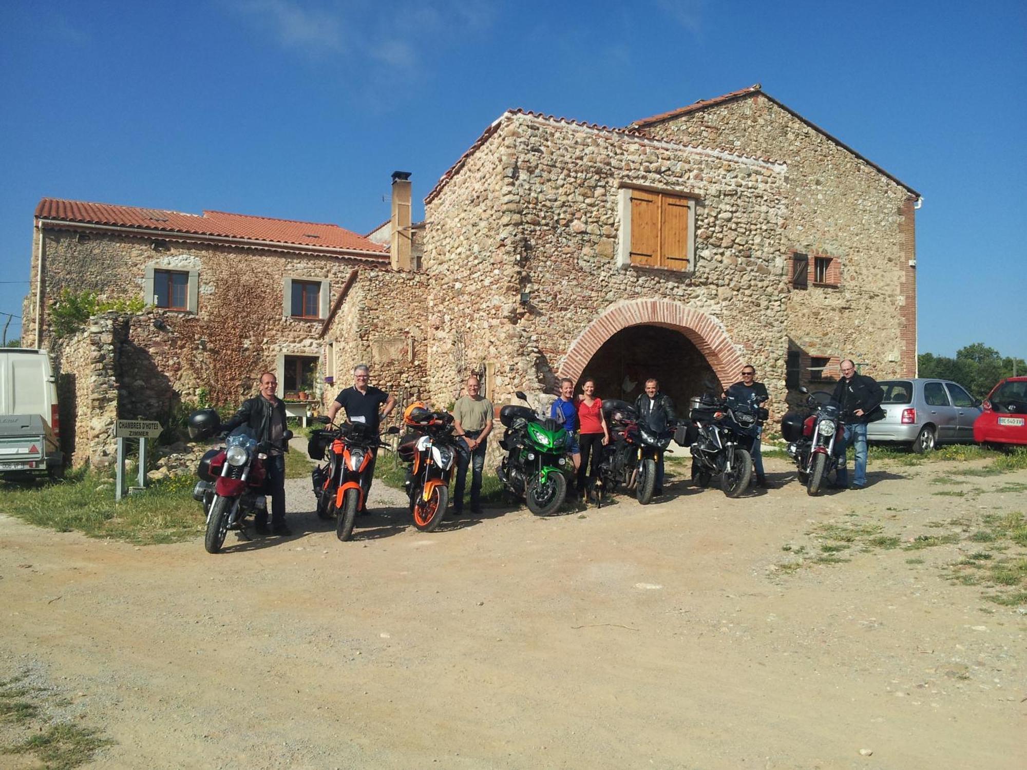Bed and Breakfast Mas D'En Roca Fourques  Экстерьер фото